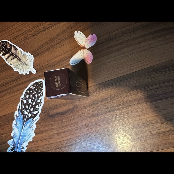 MAC x Aaliyah Lipstick (More a thank A Woman) - Picture 3 of 3